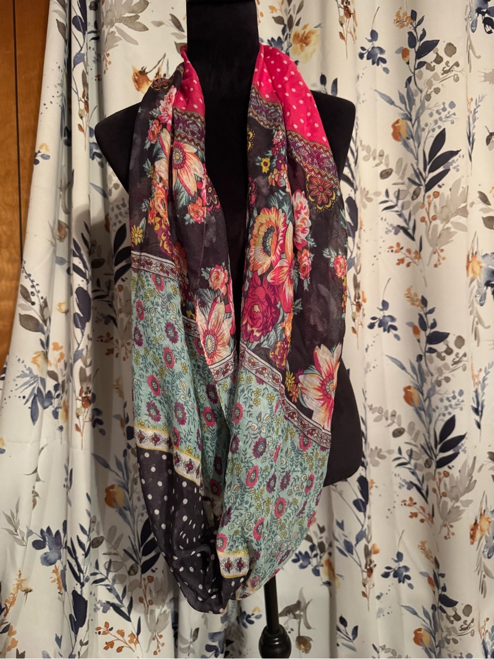 Beautiful One Size Scarf Multicolor B5